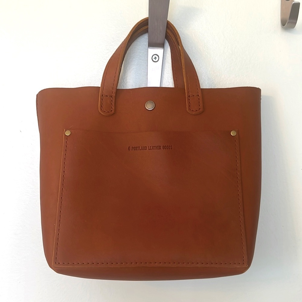 Portland Leather Goods mini crossbody tote 🍯